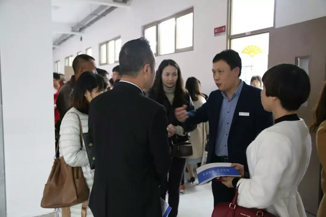 1548480979131199.jpg d5e7faf1-cce3-413e-b95b-2bf882baba94.jpg