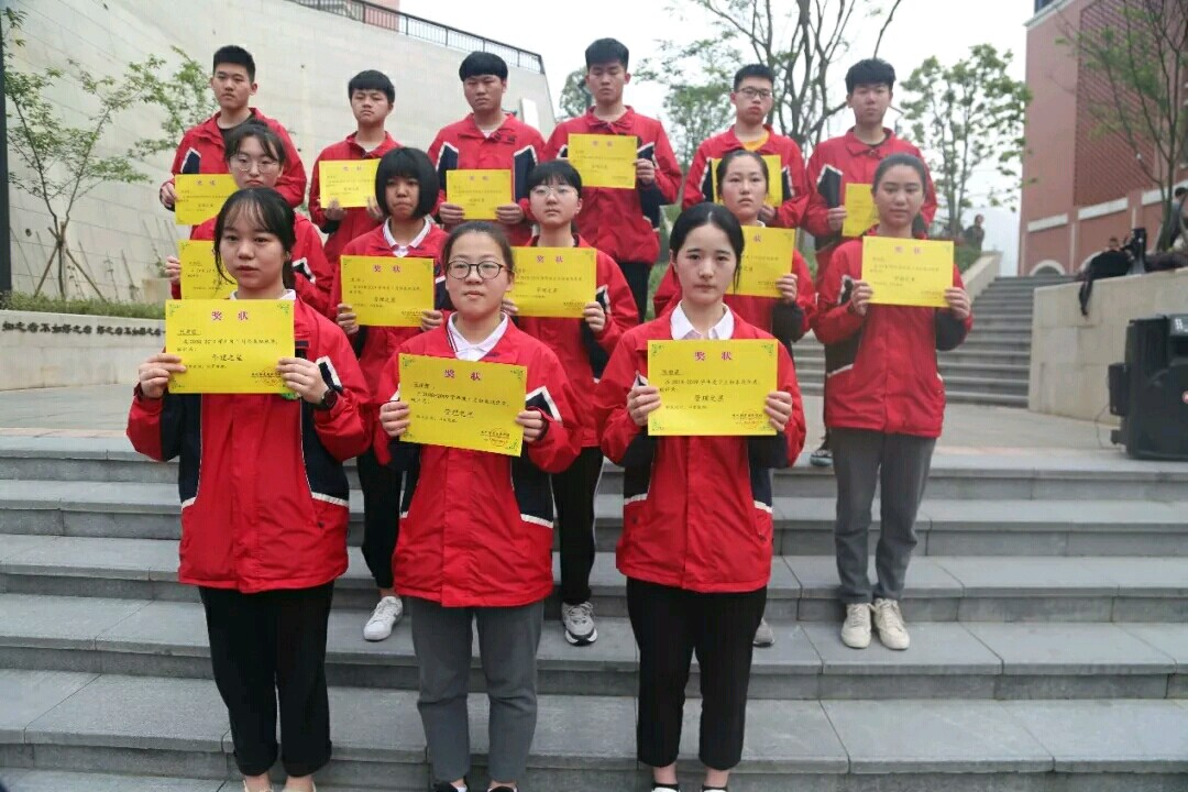 1555470841591256.jpg 04.jpg